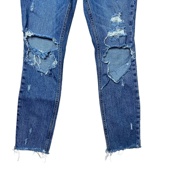 Abercrombie & Fitch Women’s The Skinny High Rise Medium Wash Distressed Jeans - Picture 2 of 8